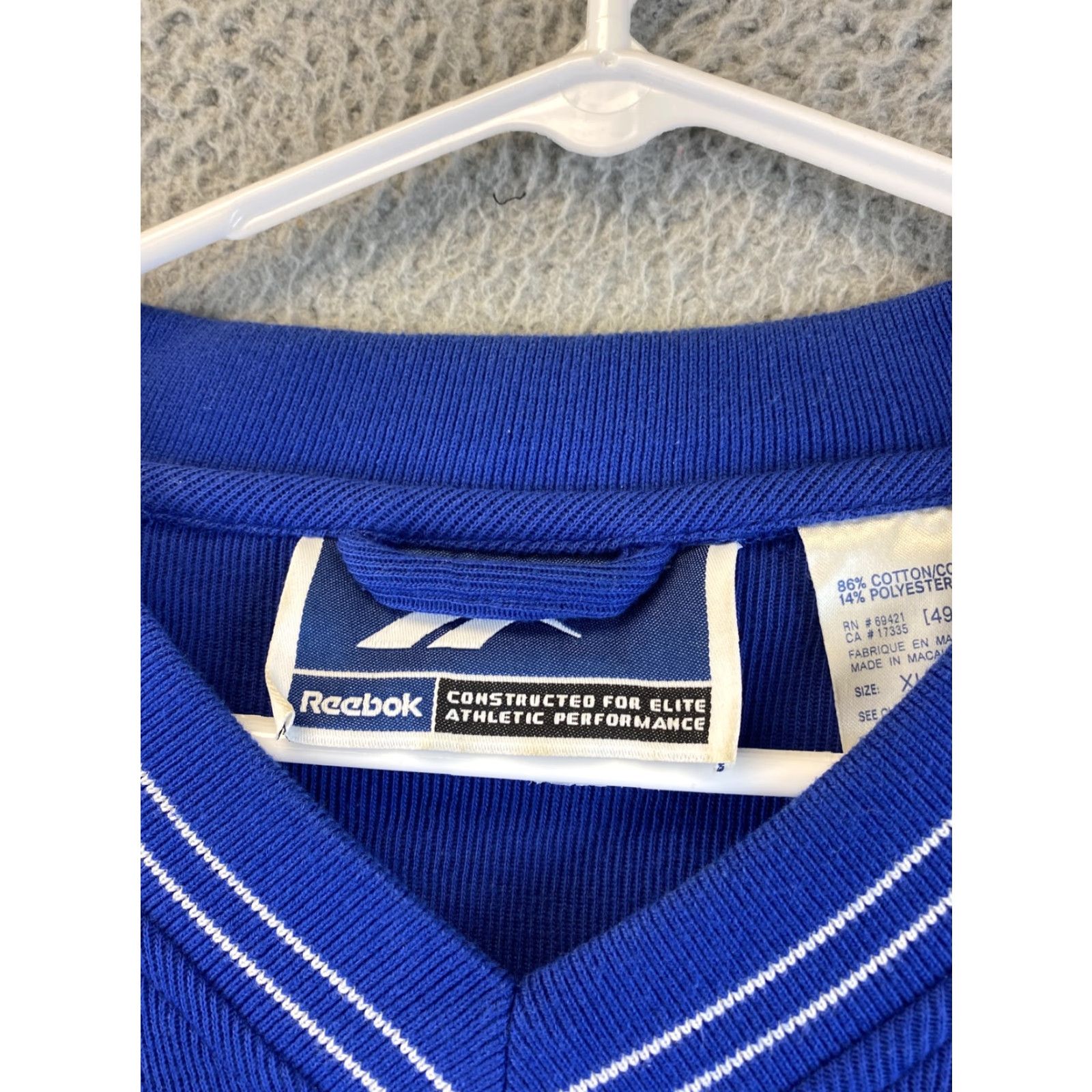 Reebok Reebok Men XL Pullover Sweater V-Neck Blue Golf / 89-12 Size US XL / EU 56 / 4 - 6 Thumbnail