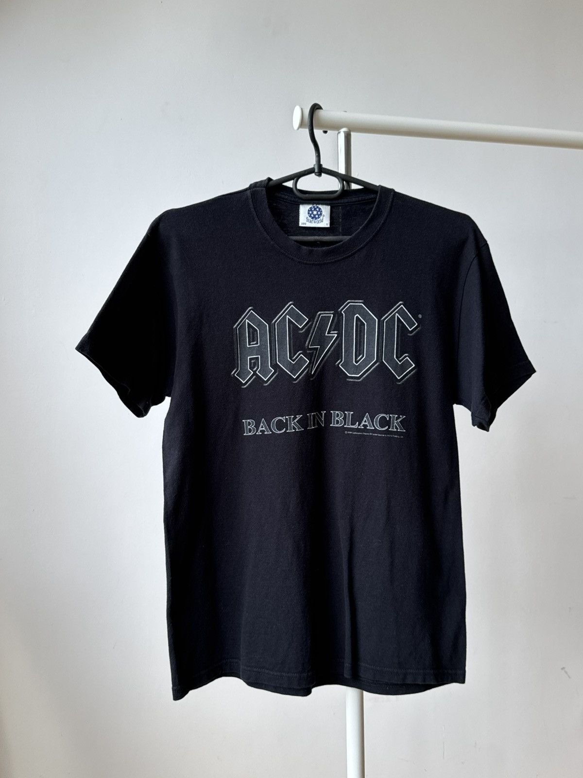 AC/DC Vintage AC/DC Back In Black T-shirt Size US S / EU 44-46 / 1 - 1 Thumbnail