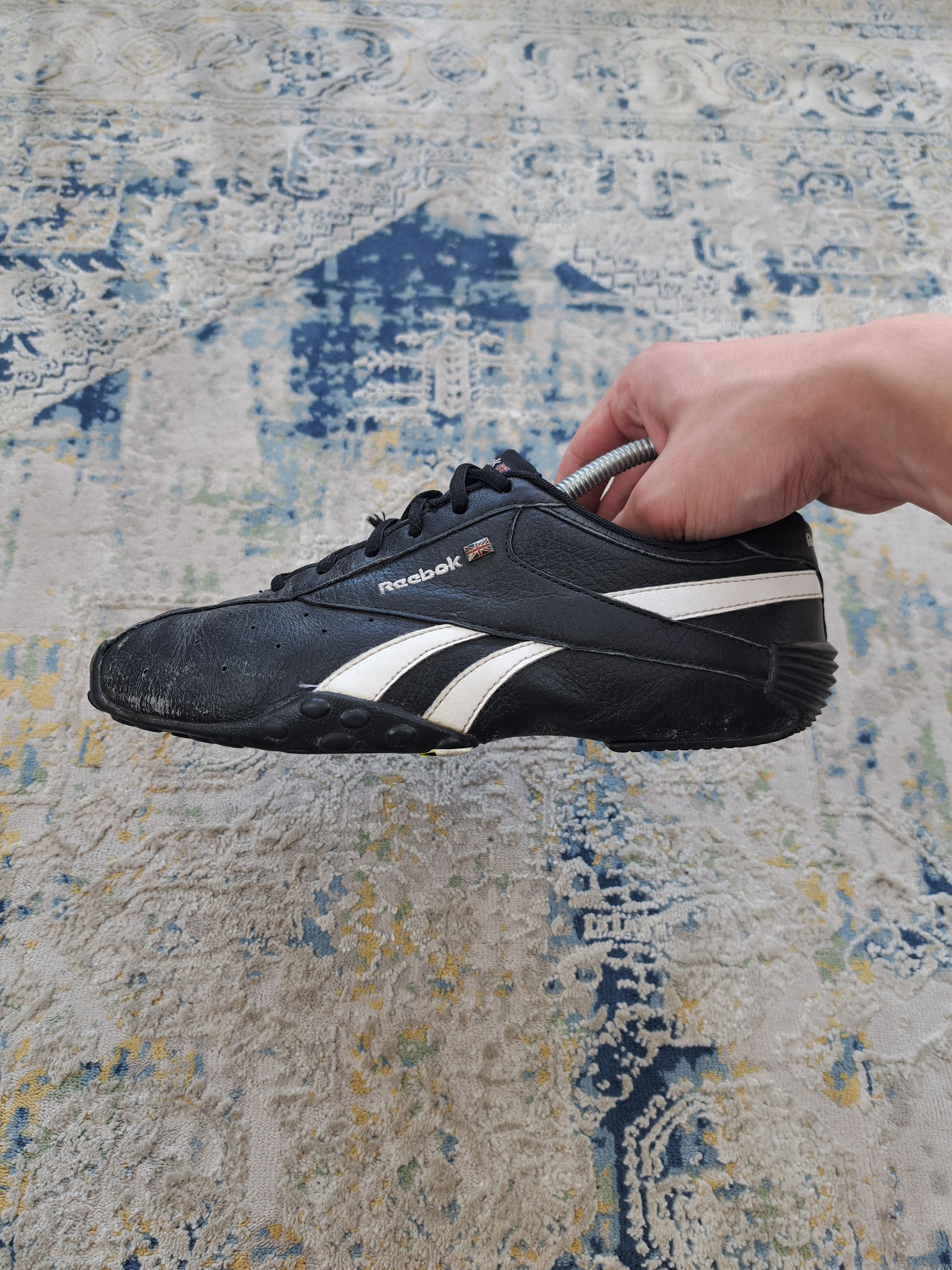 Reebok Reebok Bubble Sole Like Mostro Archive Distressed Sneakers Size US 6.5 / EU 39-40 - 3 Thumbnail