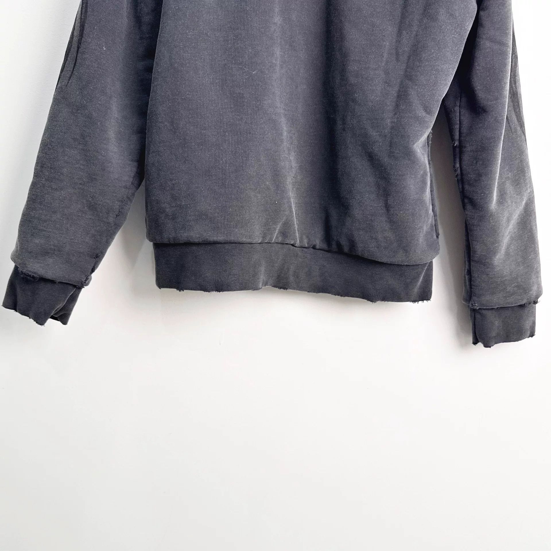 Balenciaga Balenciaga Embroidered Dragon Hooded Jacket Size US L / EU 52-54 / 3 - 6 Thumbnail