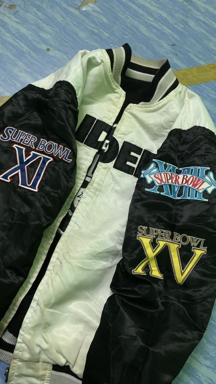 NFL Jacket Raiders NFL Reversible Superbowl Size US XL / EU 56 / 4 - 13 Thumbnail