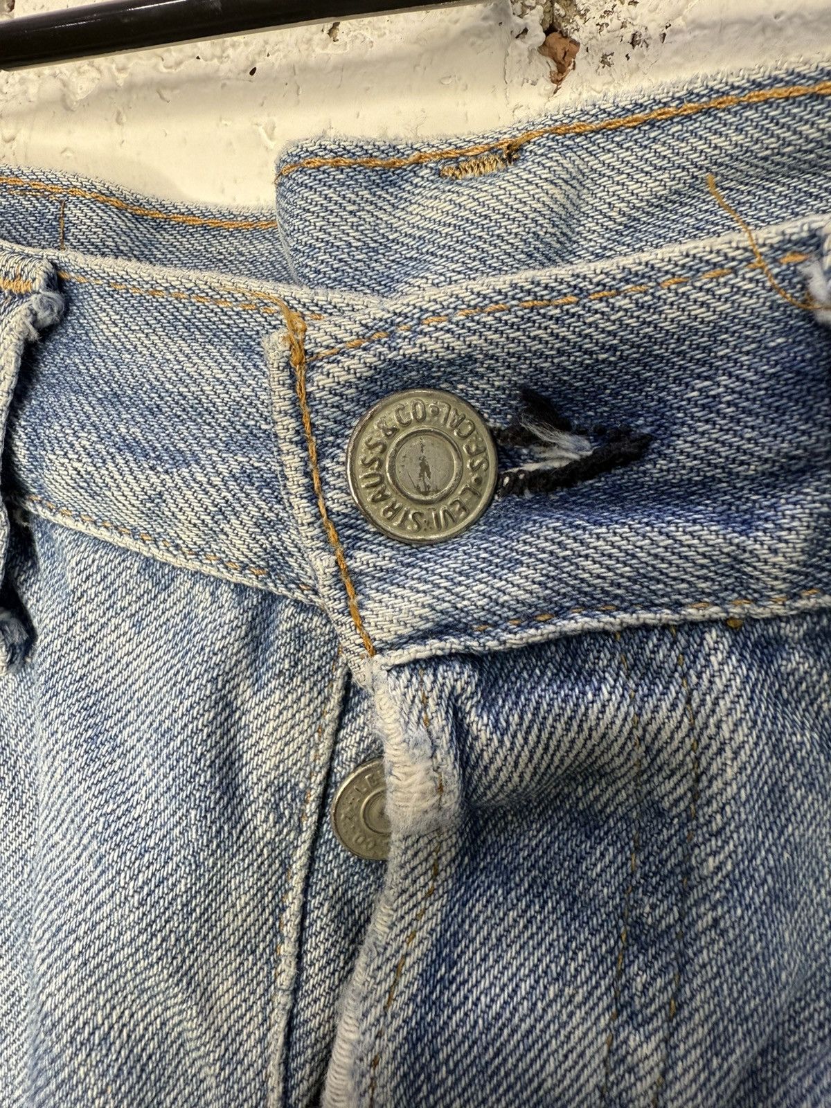 Levi's Levis vintage button no 6 Size US 32 / EU 48 - 6 Thumbnail