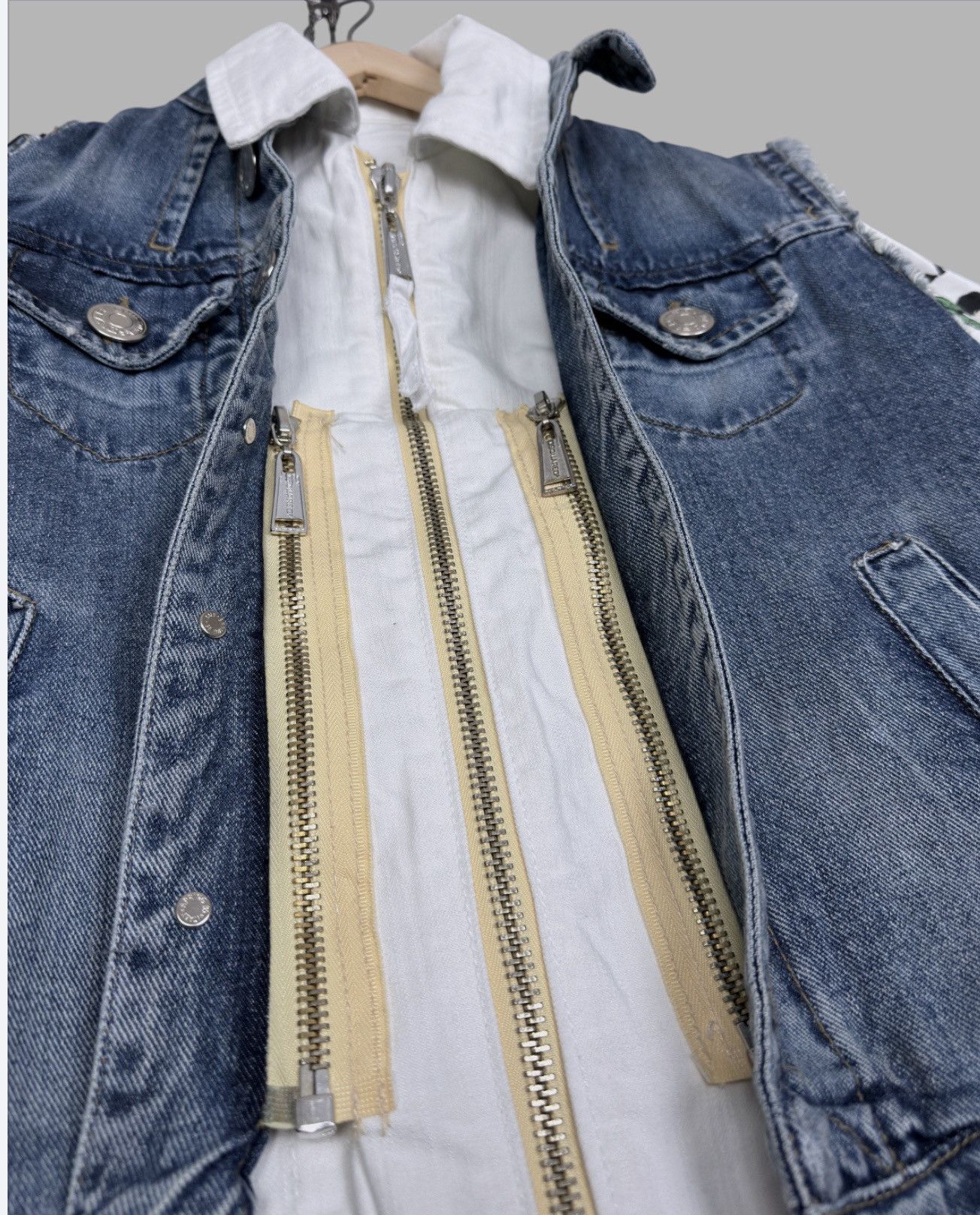 Dsquared2 SS 2005 Dsquared2 3 in 1 Tattoo Denim Jacket. Size US M / EU 48-50 / 2 - 4 Thumbnail