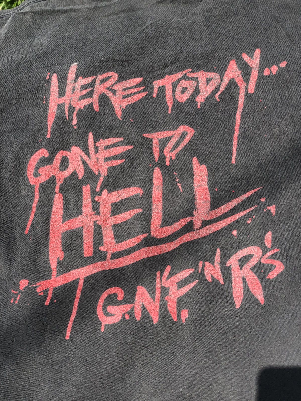 Band Tees 💥RARE Vintage Sunfaded Distressed 90s Gun N Roses Band Tees Size US XL / EU 56 / 4 - 4 Thumbnail