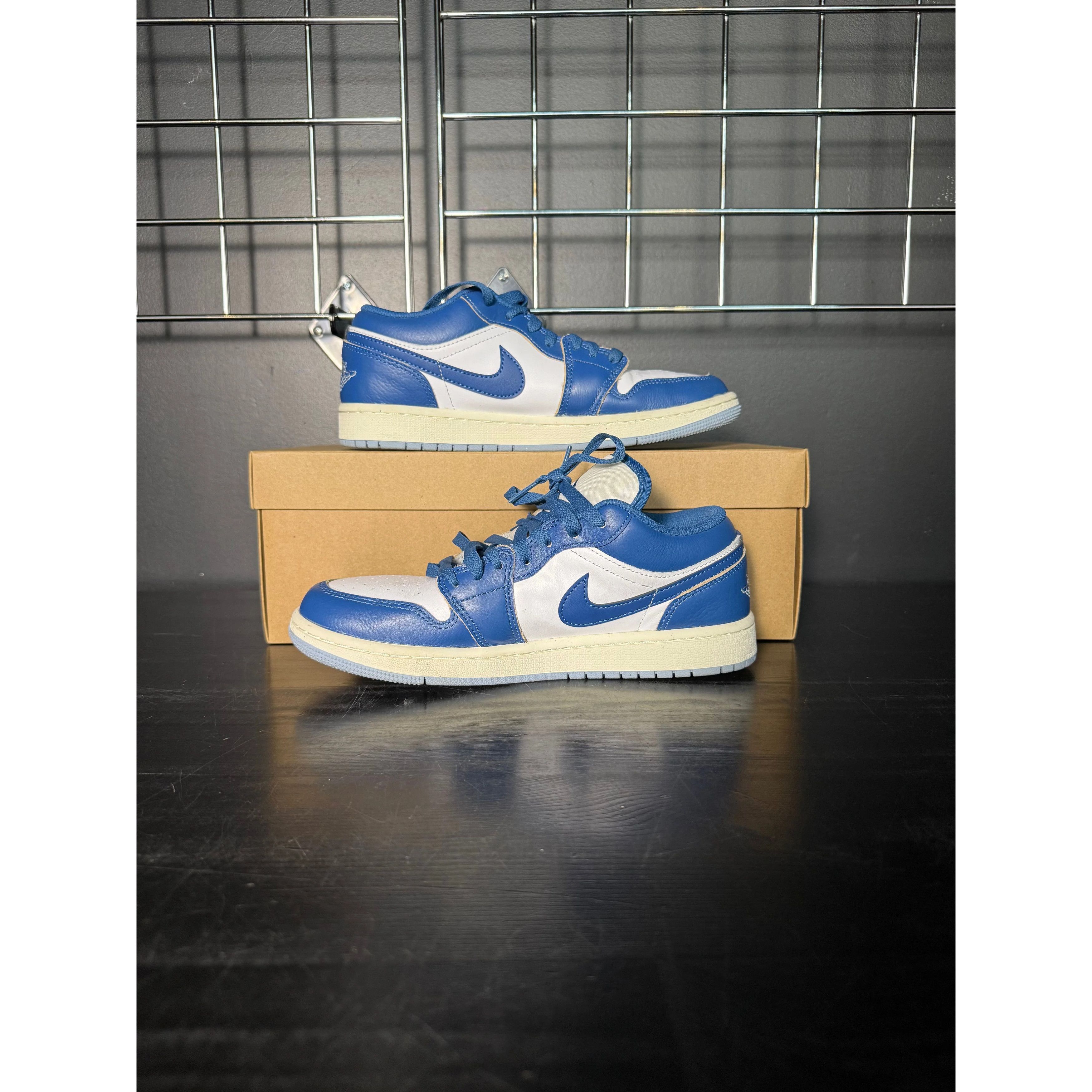 Jordan Brand Air Jordan 1 Low "Industrial Blue" **PRE-OWNED** REP. BOX Size US 7.5 / EU 40-41 - 2 Thumbnail