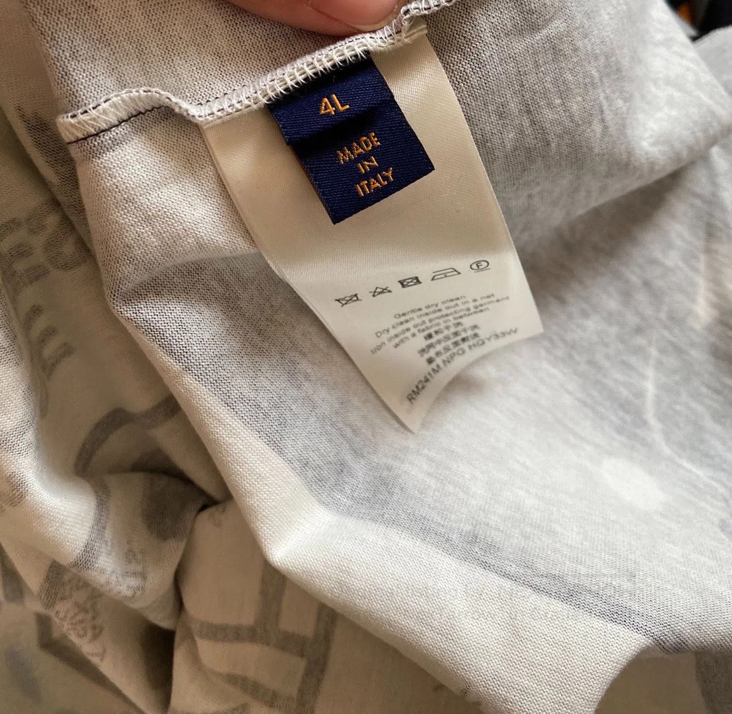 Other LV Illustration Short Sleeve T-Shirt. Size US XL / EU 56 / 4 - 5 Thumbnail