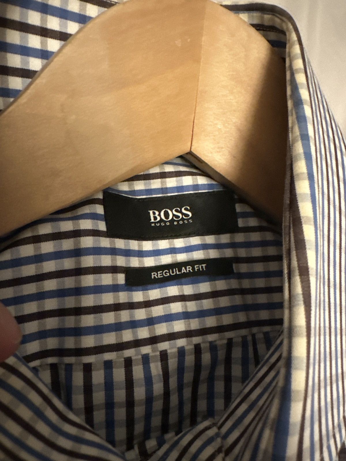 Hugo Boss Hugo Boss 39 15 1/2 Size US M / EU 48-50 / 2 - 2 Thumbnail