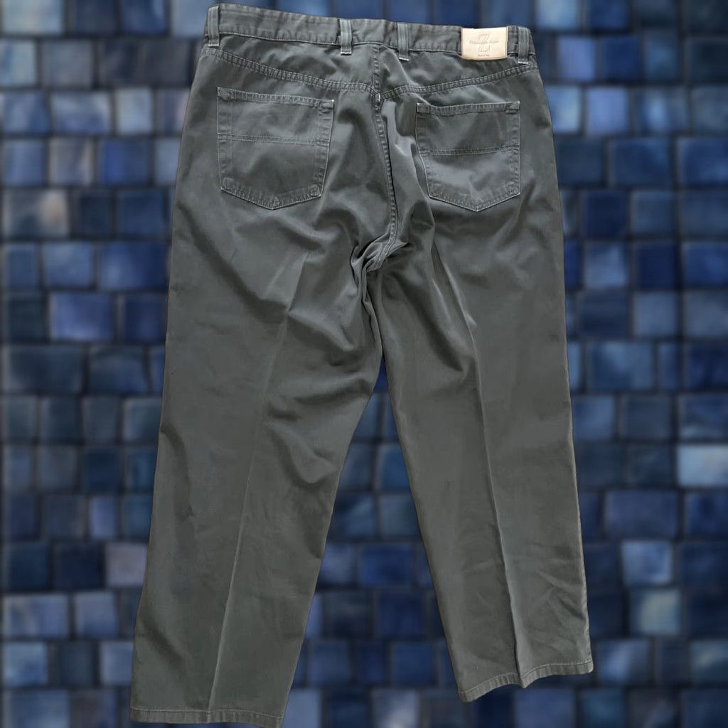 Ermenegildo Zegna Ermenegildo Zegna Chino Pants Men 37x28 Dark Green Straight Leg Flat Front Italy Chino Pants Men 37 Green Straight Front 5-Pocket Baggy? Size US 37 - 1 Thumbnail