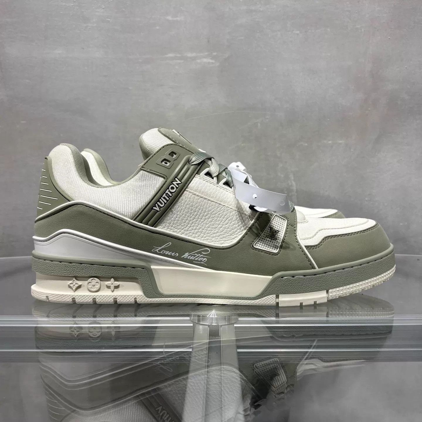 Louis Vuitton LV Trainer Matcha Green BNIB UK10 44 Size US 11 / EU 44 - 4 Thumbnail