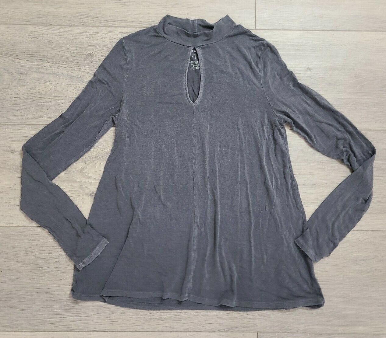 Designer American Eagle Soft And Sexy Top Small Gray Long Sleeve Size S / US 4 / IT 40 - 1 Thumbnail