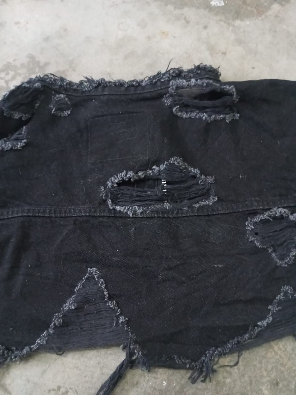 Japanese Brand RARE🟢A06 RNA Slang Punk Distressed Denim Ponco Size US M / EU 48-50 / 2 - 10 Thumbnail
