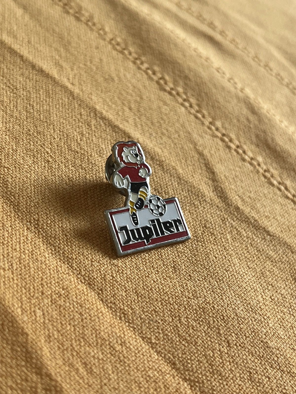 Drink Beer Save Water × Vintage Jupiler vintage pin Size ONE SIZE - 2 Thumbnail