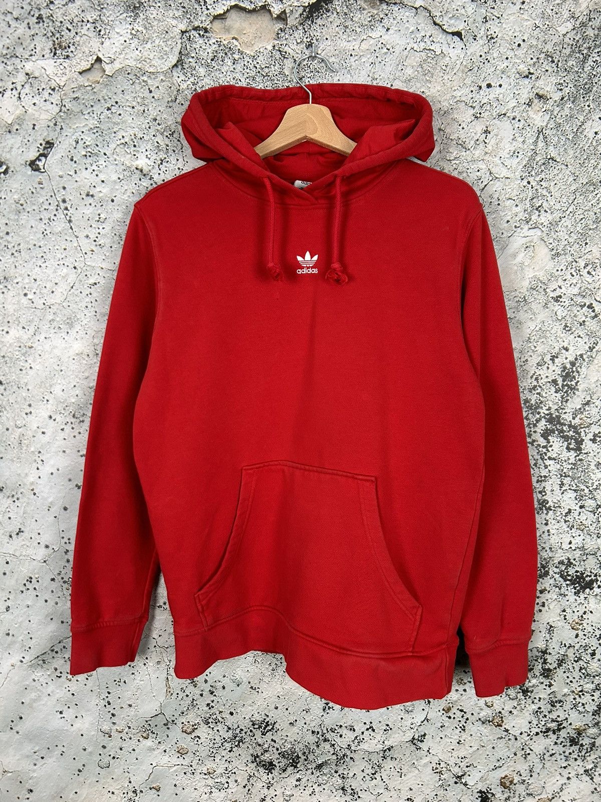 Adidas Adidas Center Logo Hoodie Sweatshirt Streetwear Size US S / EU 44-46 / 1 - 1 Thumbnail