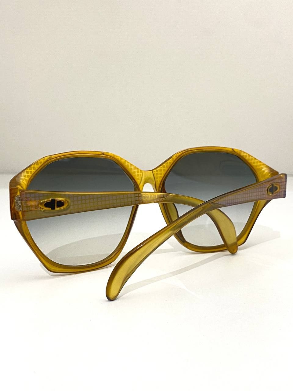 Dior Christian Dior CD Logo Oversized Retro Sunglasses Vintage Size ONE SIZE - 9 Thumbnail