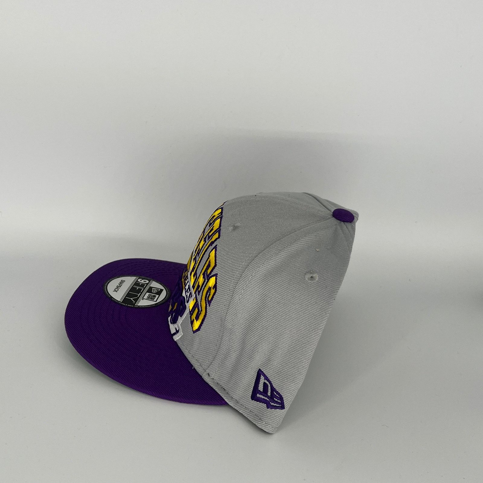 New Era Grey Purple Los Angeles Lakers New Era NBA 9Fifty Snapback Size ONE SIZE - 2 Thumbnail