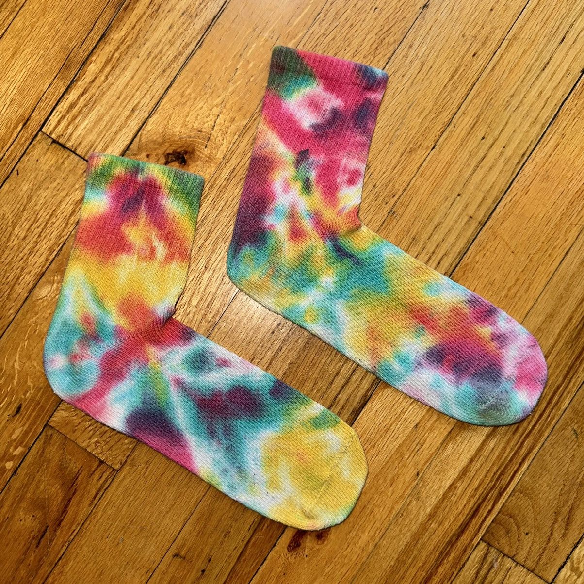 Chums Rainbow tiedye socks Size ONE SIZE - 1 Thumbnail