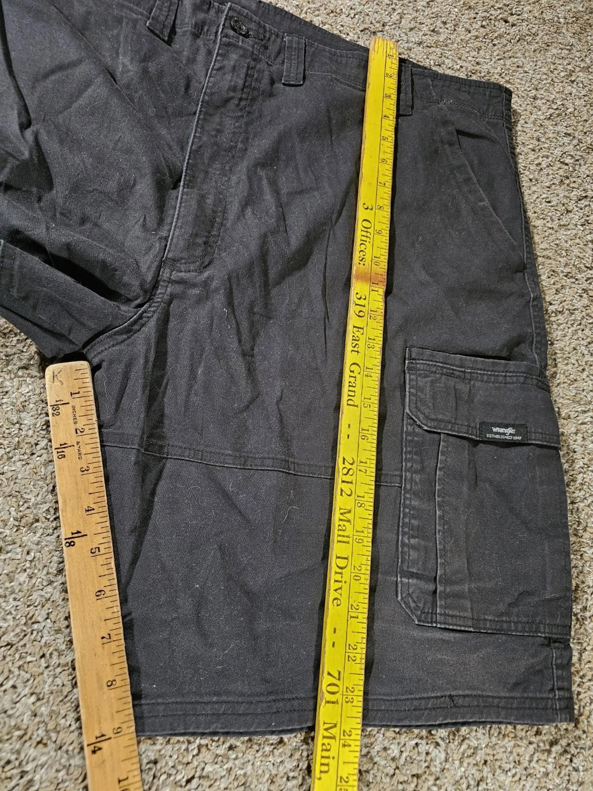 Wrangler Wrangler Sz 46 Cargo Shorts Black Size US 44 / EU 60 - 5 Thumbnail