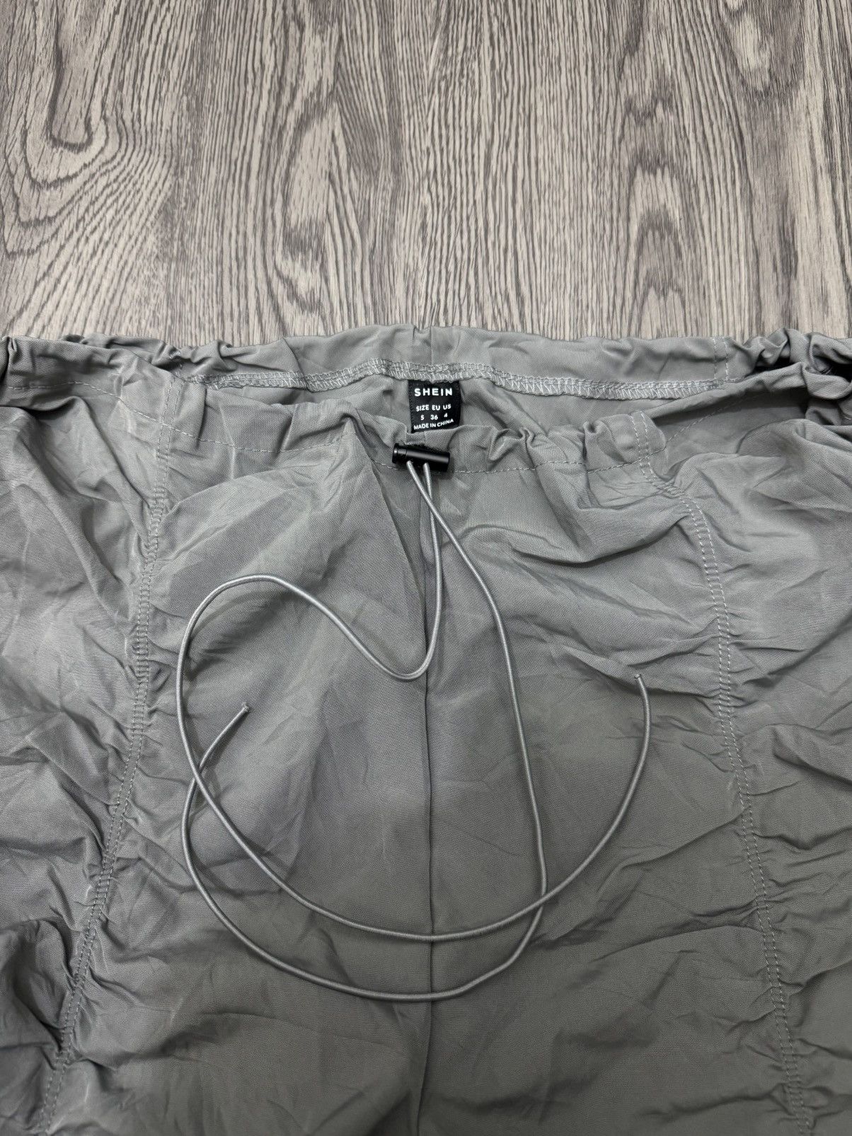 20471120 💥SALE💥SHEIN ICON Drawstring Waist Ruched Wide Leg Parachute Size US 31 - 5 Thumbnail