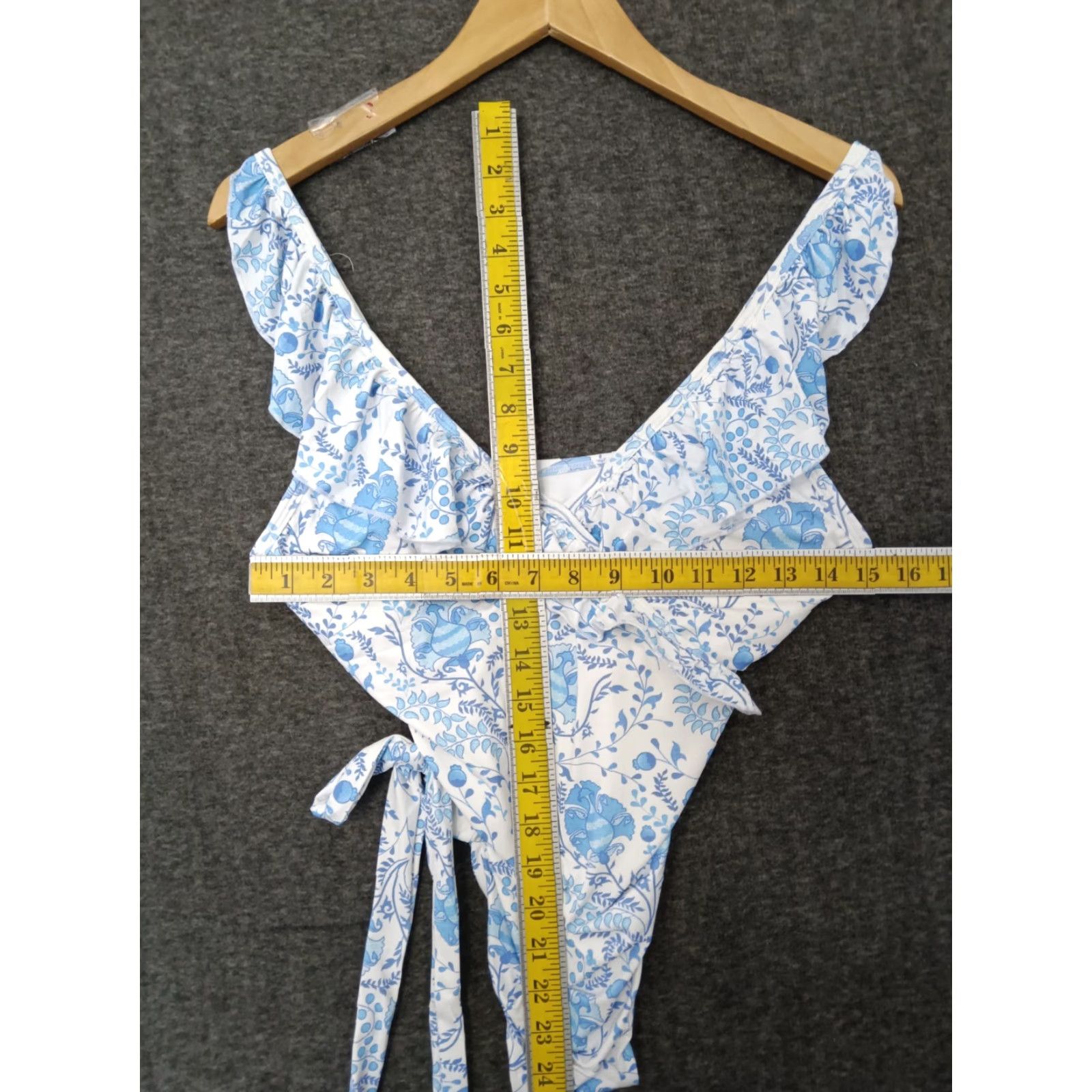 Vintage Toluca Paisley Belted One Piece V-Neck Swimsuit Size M Bathing Size ONE SIZE - 4 Thumbnail