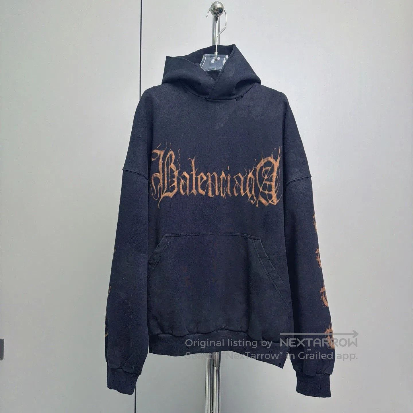 Balenciaga Balenciaga Mud. Size US M / EU 48-50 / 2 - 1 Thumbnail