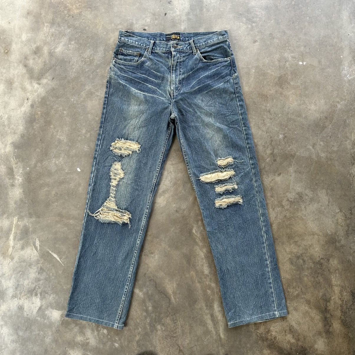 Japanese Brand Vintage Japanese Distressed Faded Denim Jean Pant W34 Size US 34 / EU 50 - 1 Thumbnail