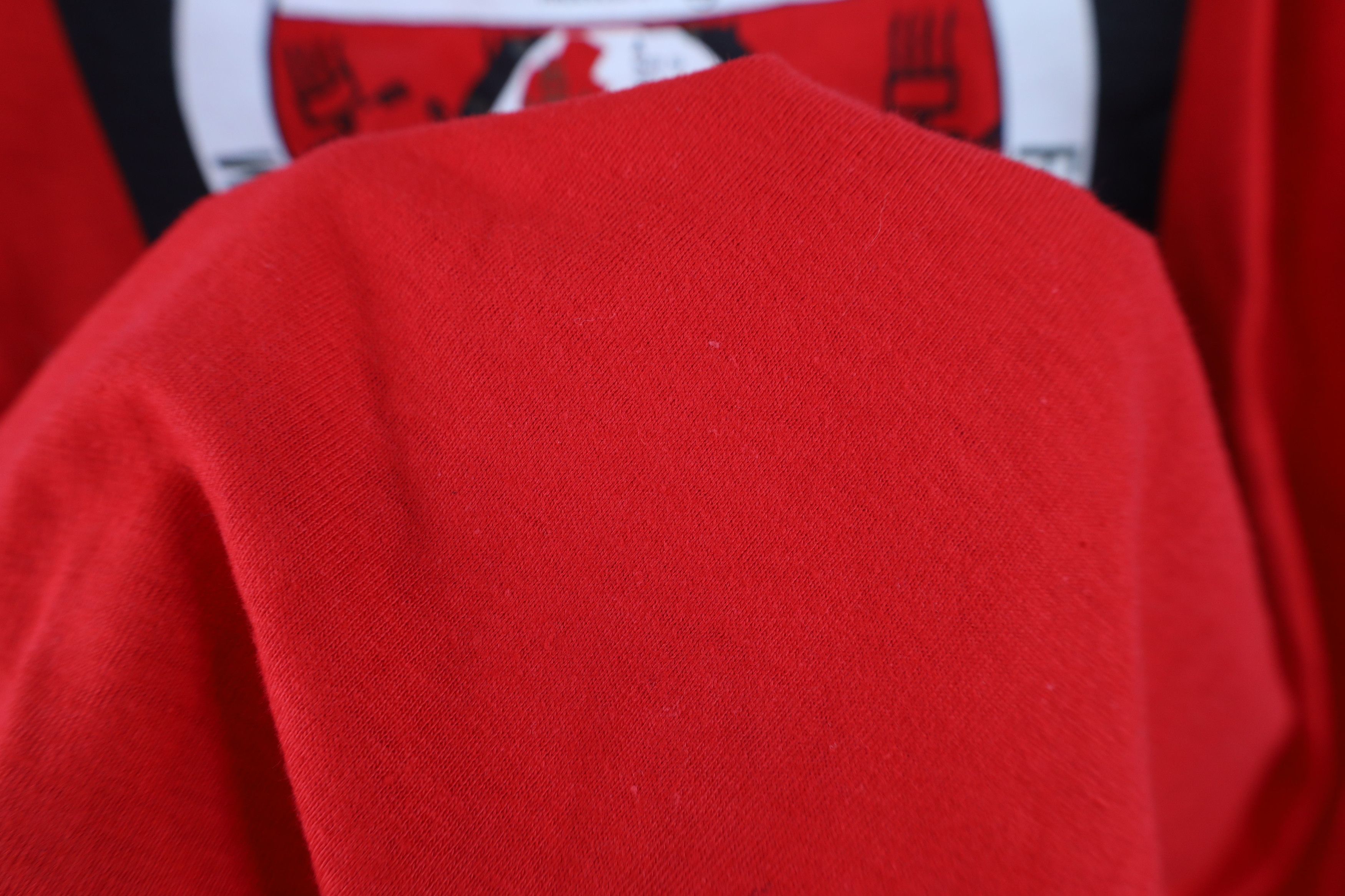 Vintage Vintage 90s Standing Ovation British Hip Hop T-Shirt USA Size US XL / EU 56 / 4 - 9 Thumbnail