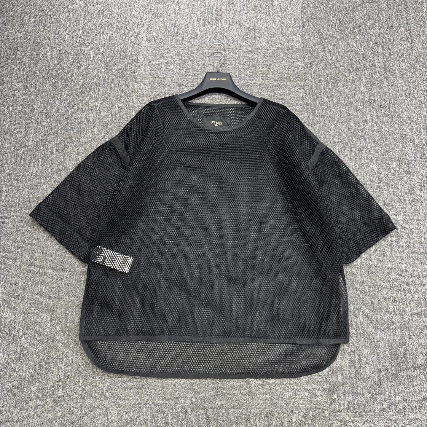 Fendi Fendi Cutout Short Sleeve T-Shirt M Size US M / EU 48-50 / 2 - 1 Thumbnail