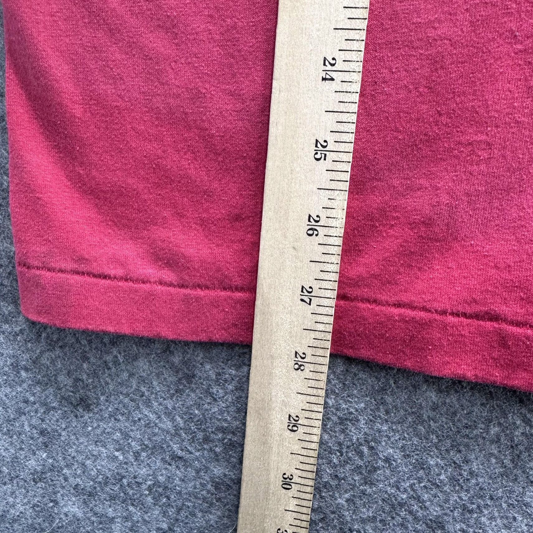 Hanes VINTAGE Hanes T-Shirt Mens Large Red Iredell Memorial Hospital Fitness Walking Club Graphic Print Crew Neck Short Sleeve 50/50 USA 80s Size US L / EU 52-54 / 3 - 7 Thumbnail