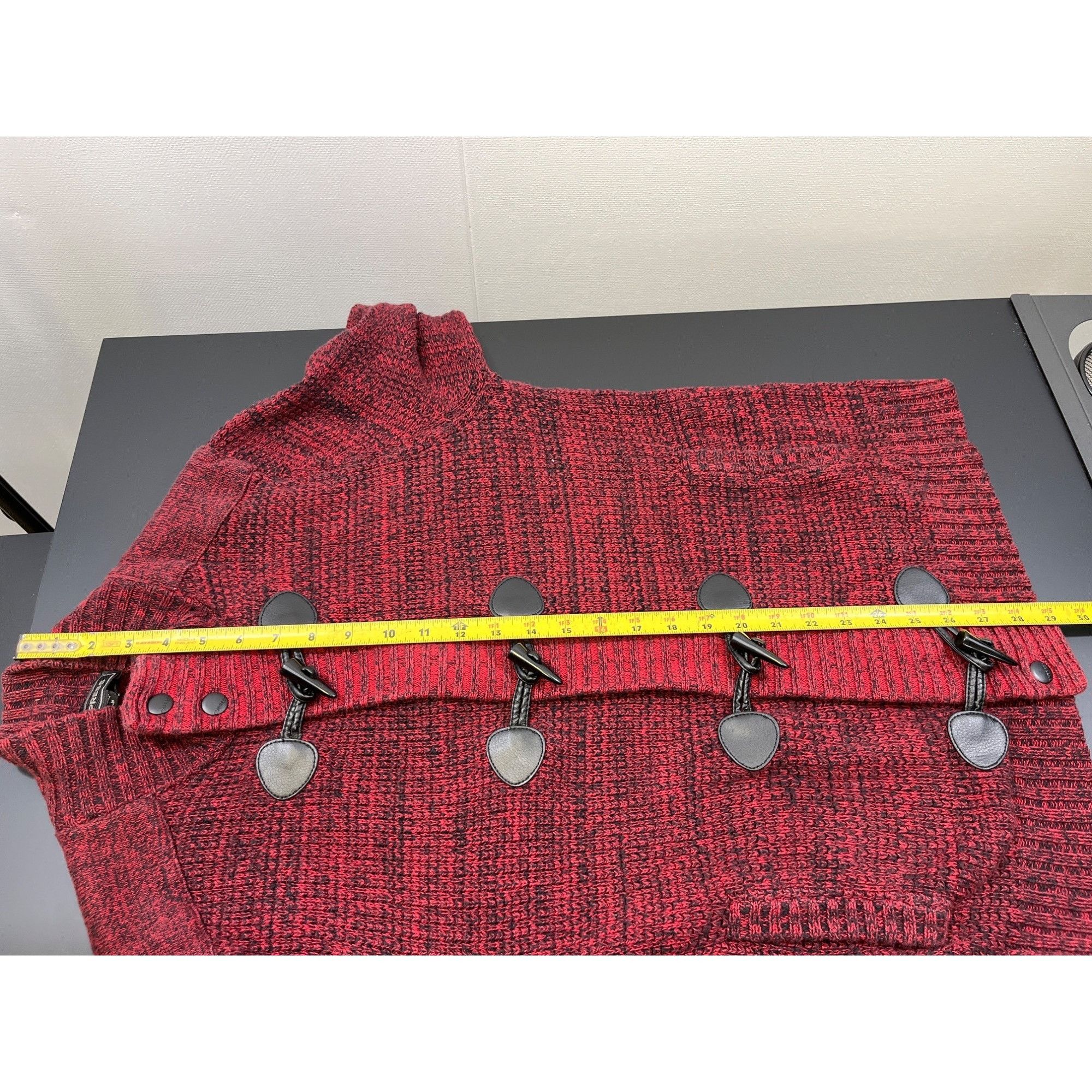Express Express Men's Red Sweater/Knitted/Zip Up Sized M SKU 4097 Size US M / EU 48-50 / 2 - 10 Thumbnail