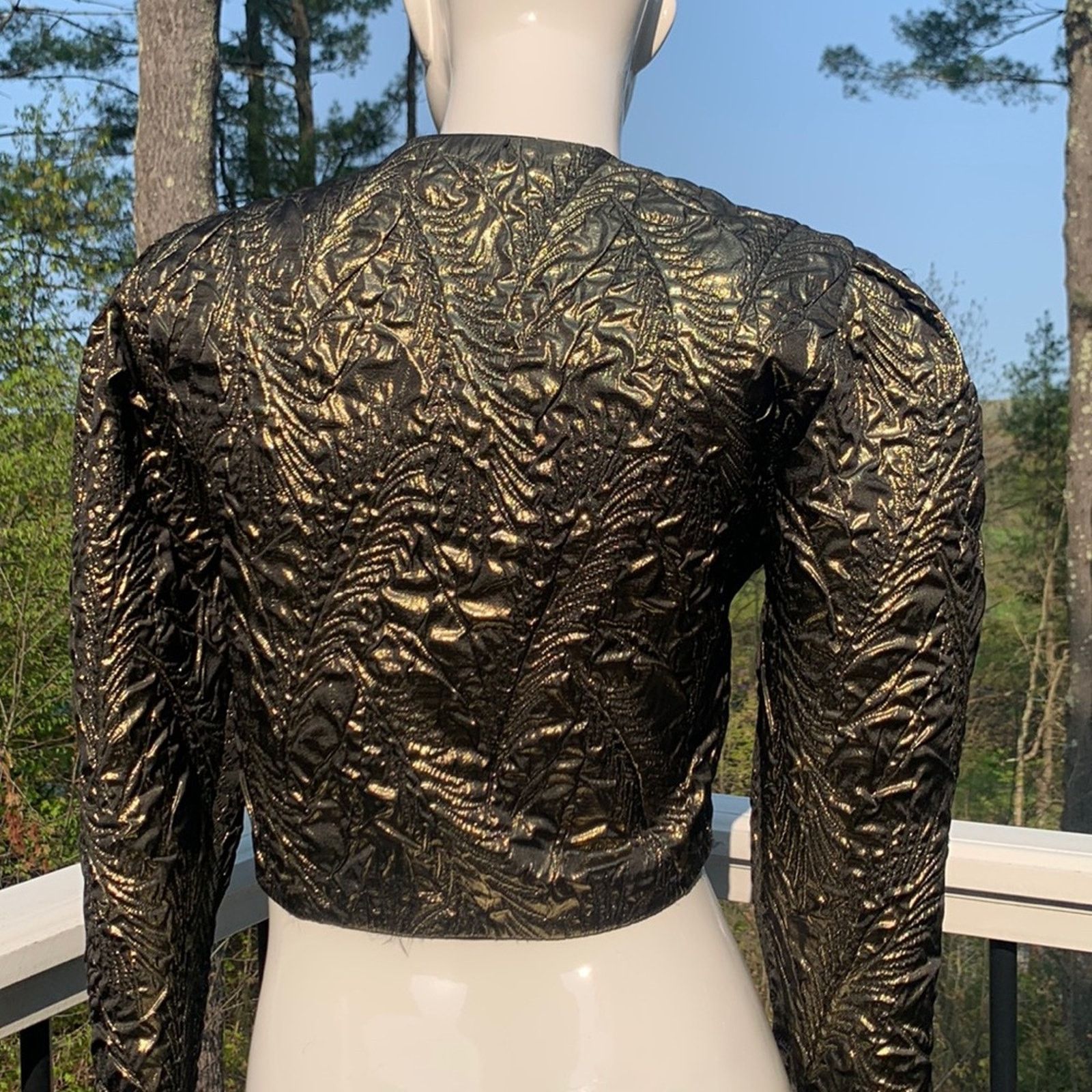 Vintage 80’s metallic bronze puff sleeve cropped quilt bolero shrug Size M / US 6-8 / IT 42-44 - 3 Thumbnail
