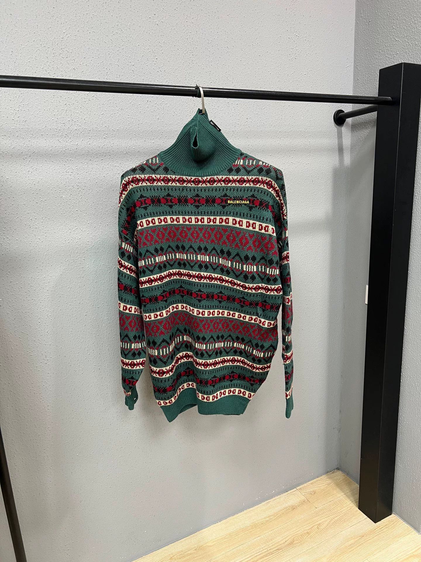 Balenciaga Balenciaga Sweater s Men Size US S / EU 44-46 / 1 - 1 Thumbnail
