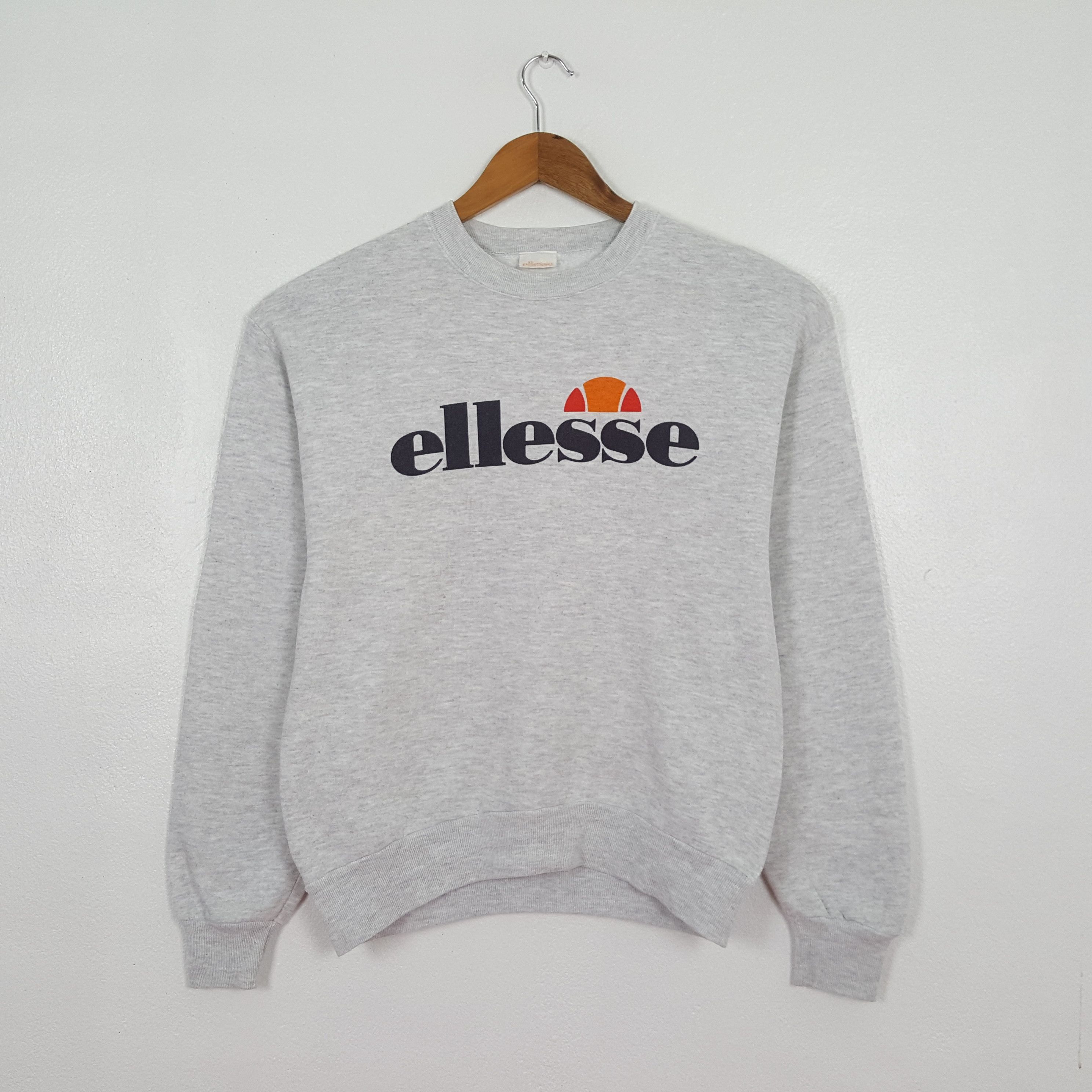 Ellesse Vintage Ellesse Italian Sportswear Sweatshirt C325N14 Size US S / EU 44-46 / 1 - 1 Thumbnail