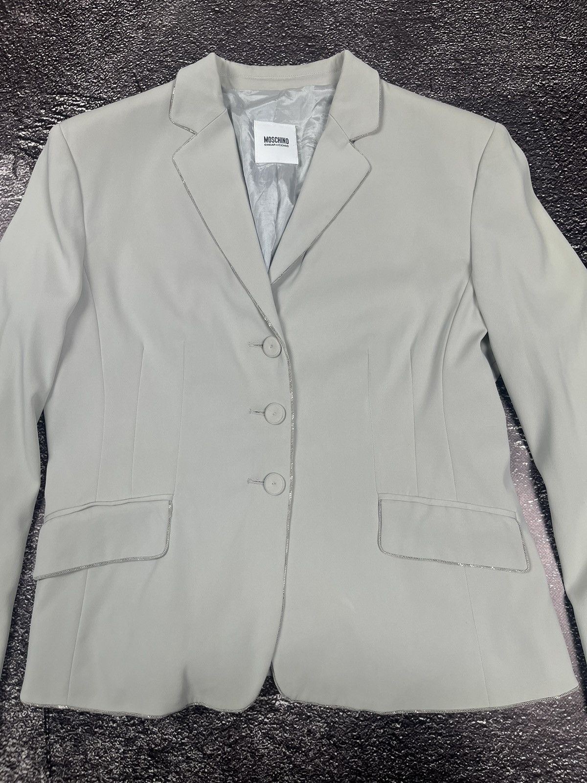 Moschino Vintage Moschino Cheap And Chic Single Breasted Grey Blazer Size XL / US 12-14 / IT 48-50 - 2 Thumbnail