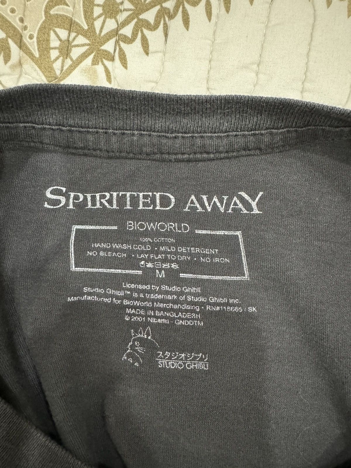 Anime Vintage Spirited Away Bioworld Thrashed Tee Size US M / EU 48-50 / 2 - 5 Thumbnail