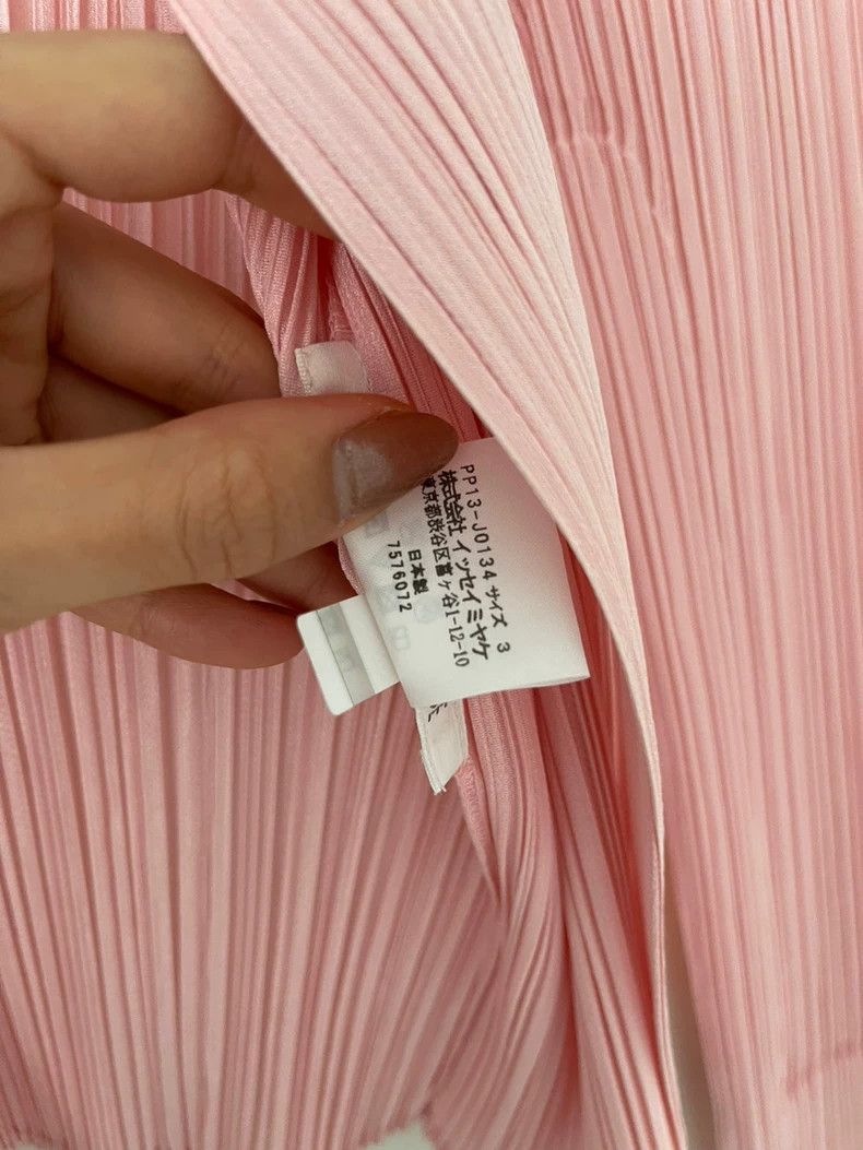 Issey Miyake Issey Miyake Pink pleated cardigan Size L / US 10 / IT 46 - 3 Thumbnail