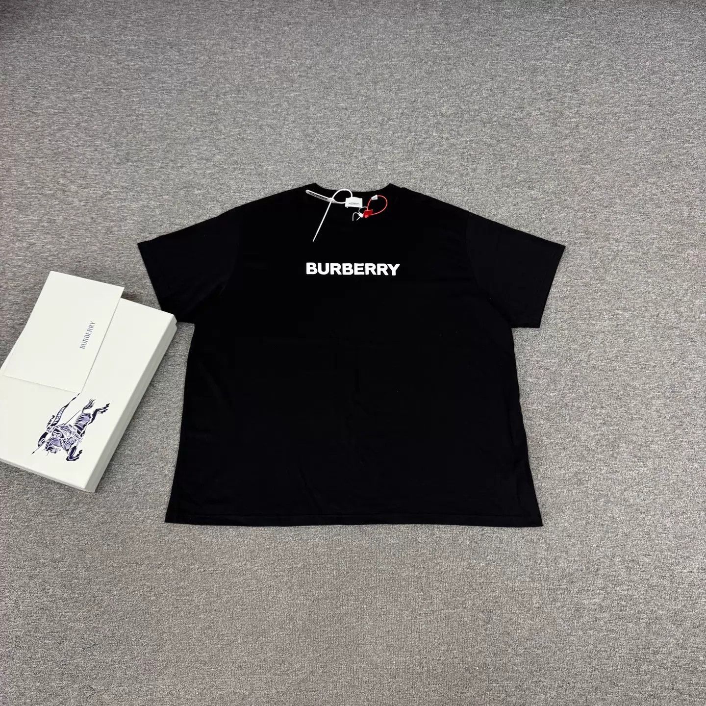 Burberry Burberry Black Logo Print Crewneck SS Tee XXL Size US XXL / EU 58 / 5 - 1 Thumbnail