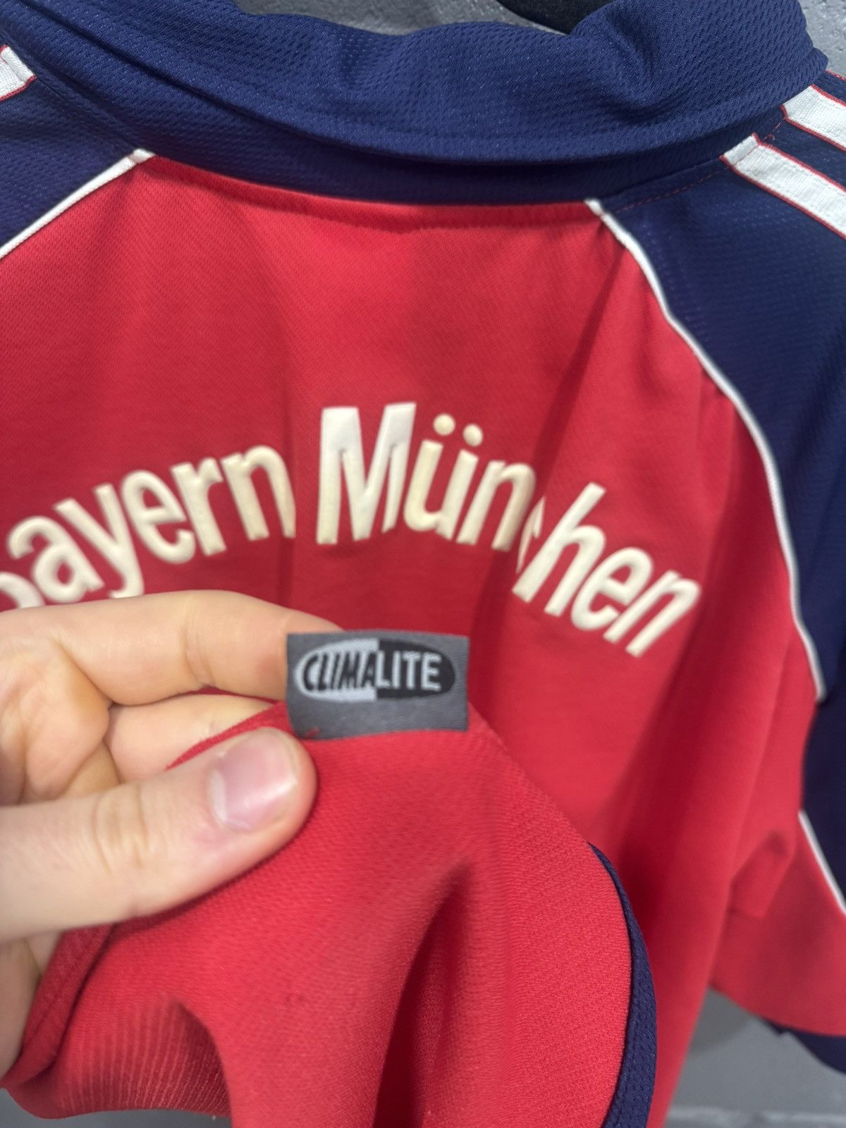 Adidas BAYERN MUNICH 99-01 HOME FOOTBALL SOCCER JERSEY ADIDAS sz XL Size US XL / EU 56 / 4 - 7 Thumbnail