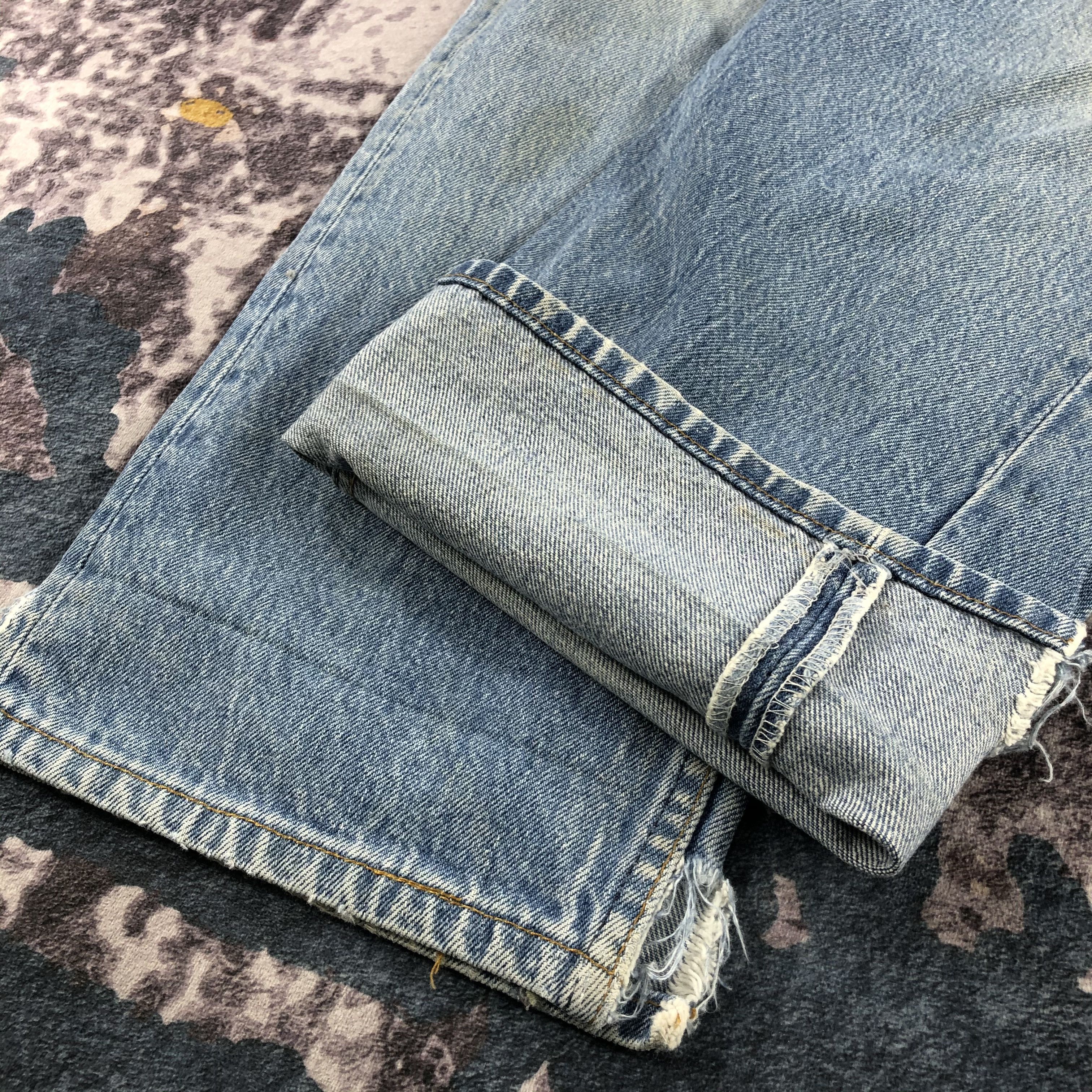 Levi's × Vintage Vintage 90s Light Wash Levis 501 Jeans-JM2739 Size US 36 / EU 52 - 8 Thumbnail