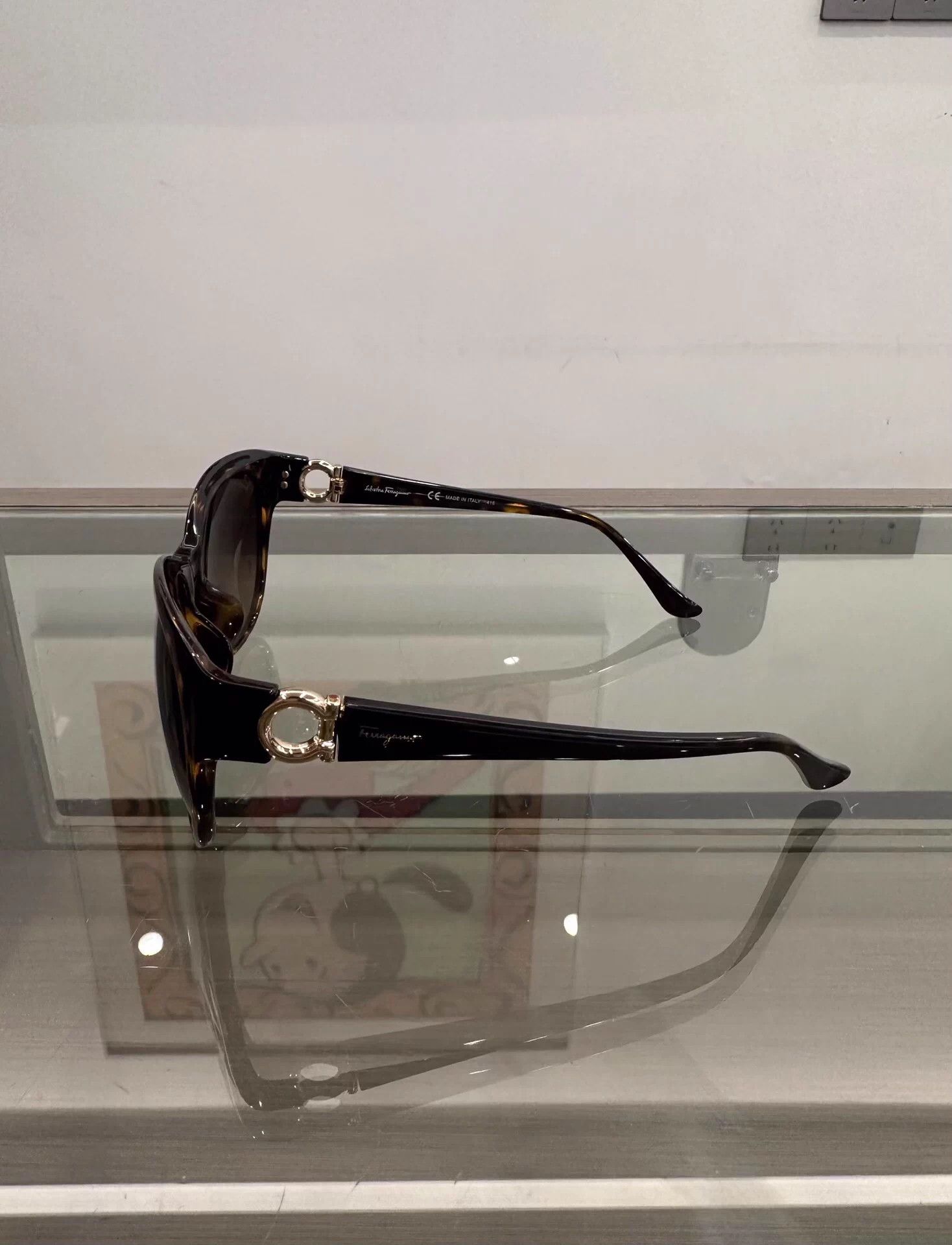 Salvatore Ferragamo Ferragamo Amber Sunglasses Side Metal Cutout Logo Size ONE SIZE - 4 Thumbnail