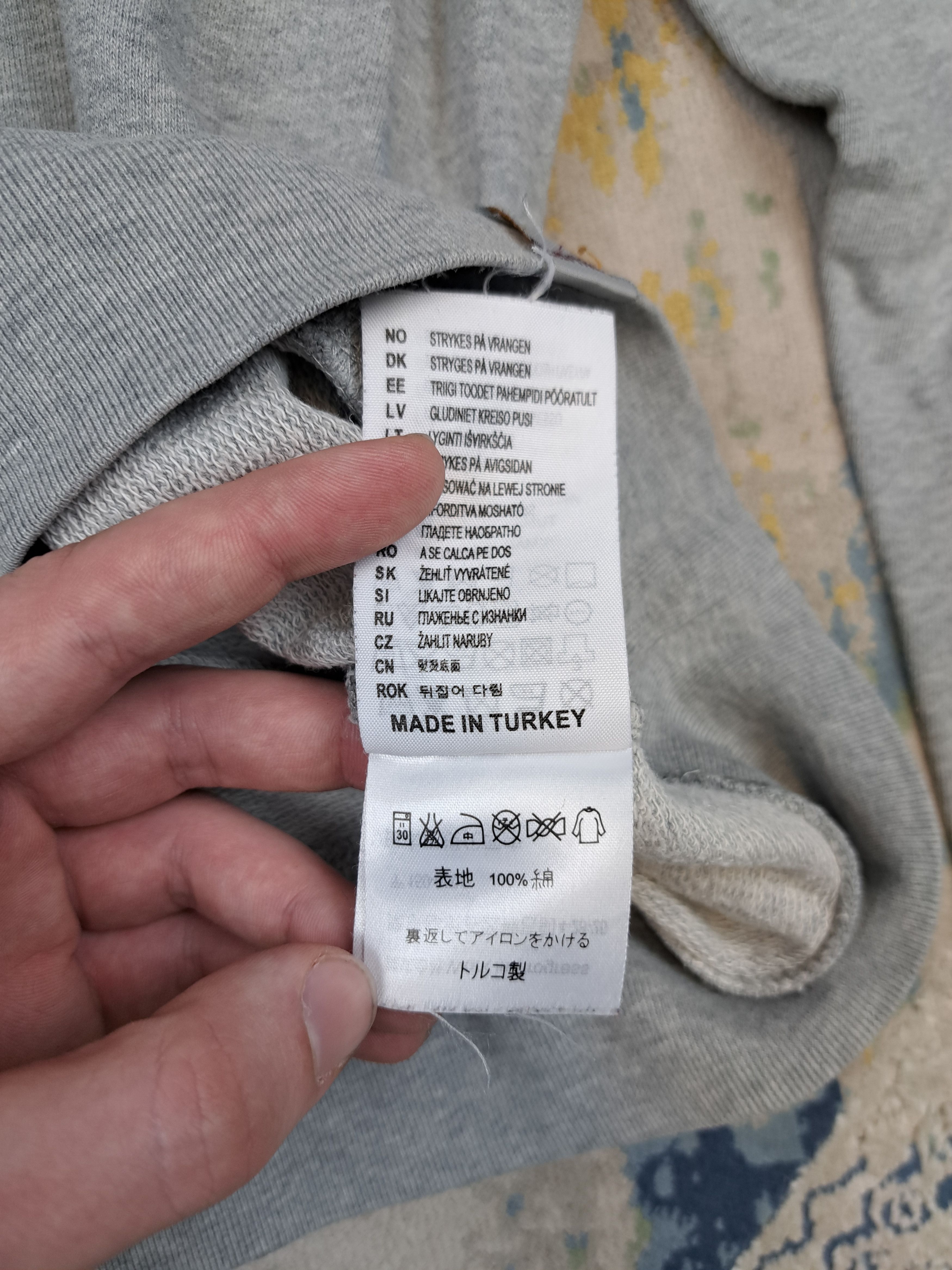 Carhartt Carhartt Inc Detroit Michigan Sweatshirt Streetwear Size US XL / EU 56 / 4 - 6 Thumbnail