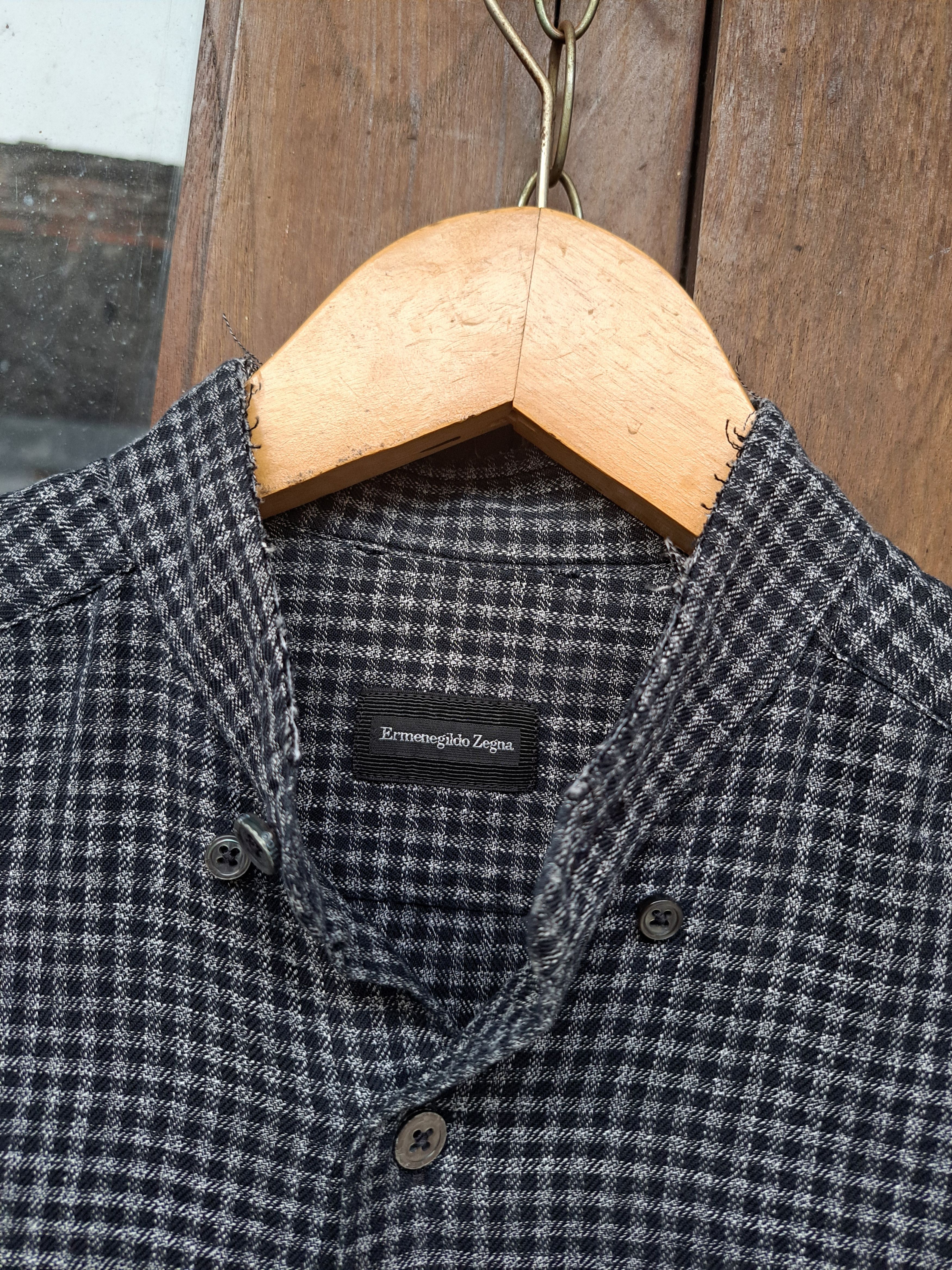 Ermenegildo Zegna Ermenegildo Zegna Button down Shirts Long Sleeve Size US S / EU 44-46 / 1 - 3 Thumbnail