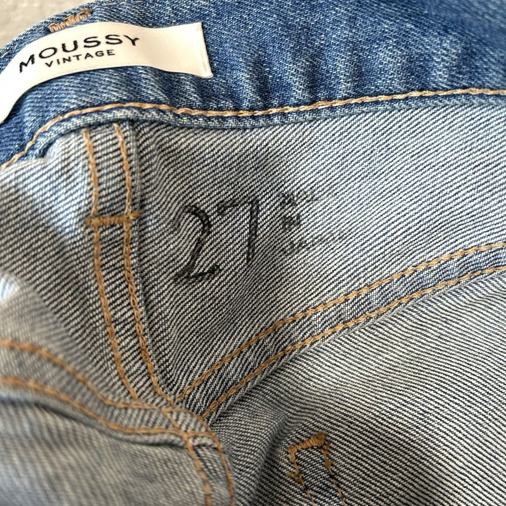 MOUSSY Moussy Vintage Velma Skinny Distressed Blue Jean Women 27 Jeans Slim 27 Inseam 5-Pocket Blue Button Zip Model Moussy Vintage Velma Womens Jeans Size 27" / US 4 / IT 40 - 6 Thumbnail