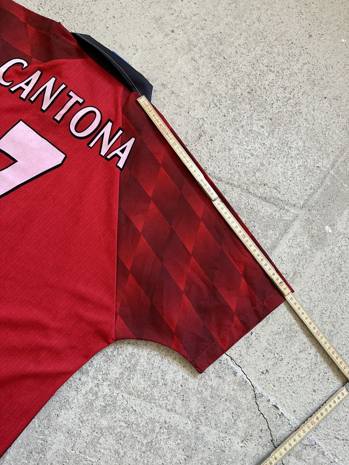 Umbro Vintage Umdro Machster United #7 Cantona Sharp 1996-1998 Size US L / EU 52-54 / 3 - 14 Thumbnail