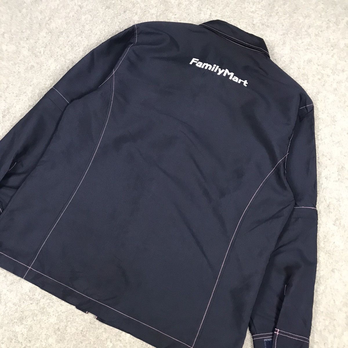 Japanese Brand FAMILY MART JAPAN ZIPPER UNIFORM JACKET Size US M / EU 48-50 / 2 - 6 Thumbnail