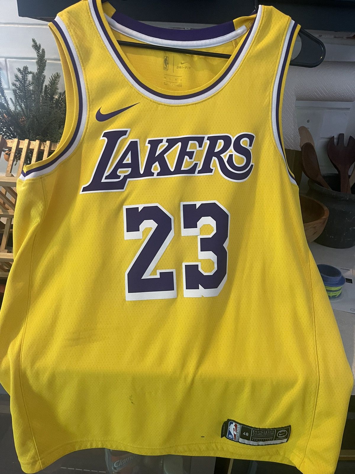 Nike Nike lakers Lebron jersey Size US L / EU 52-54 / 3 - 5 Thumbnail