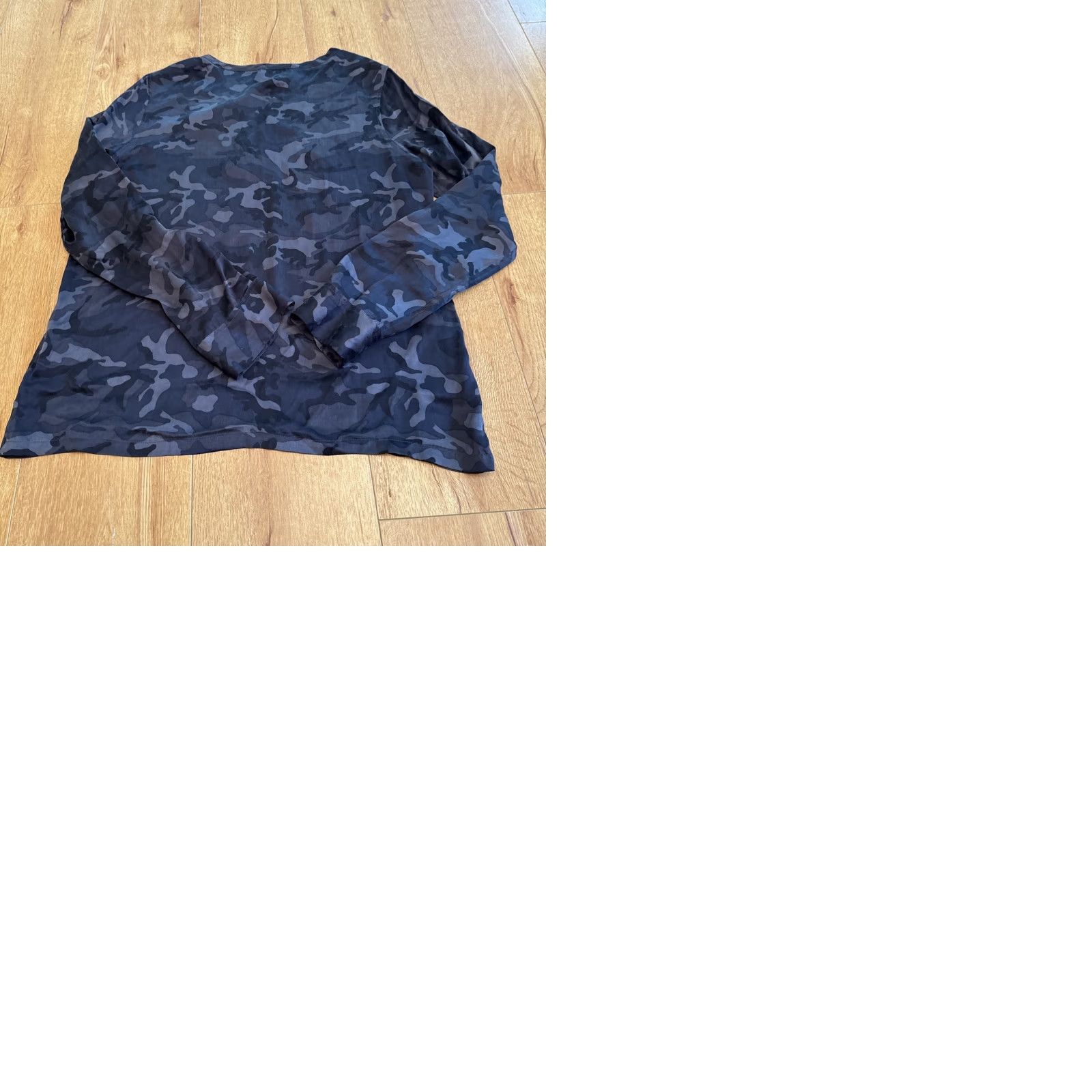 Equipment Equipment Femme 100% Silk Button Up Blouse Womens L Camo Print Quiet Luxury Clothing Shirt Size L / US 10 / IT 46 - 9 Thumbnail