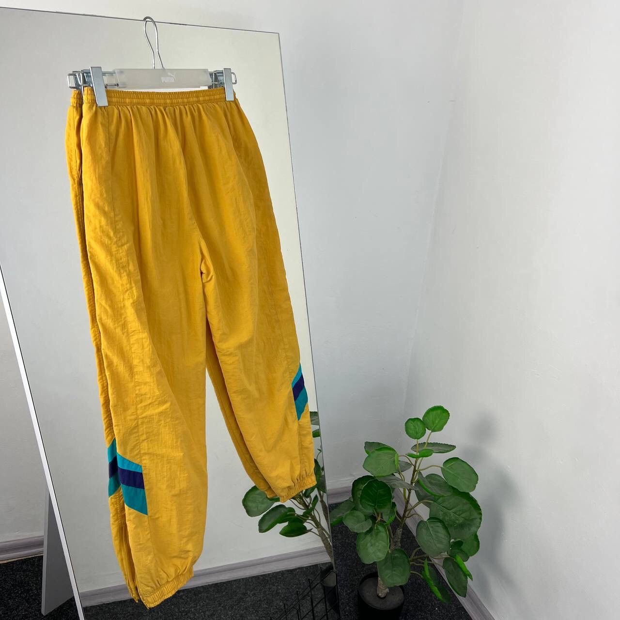 Vintage Y2k Nylon Nike Sweatpants Mini Swoosh Parachute Baggy Pants Size US 30 / EU 46 - 2 Thumbnail