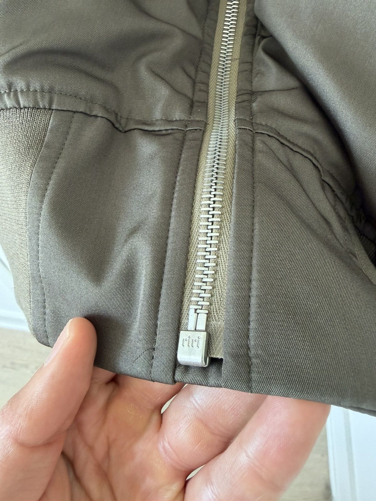 Auralee Auralee Bomber Jacket Silk Twill Blouson Olive Size 3 $1952 Size US S / EU 44-46 / 1 - 6 Thumbnail