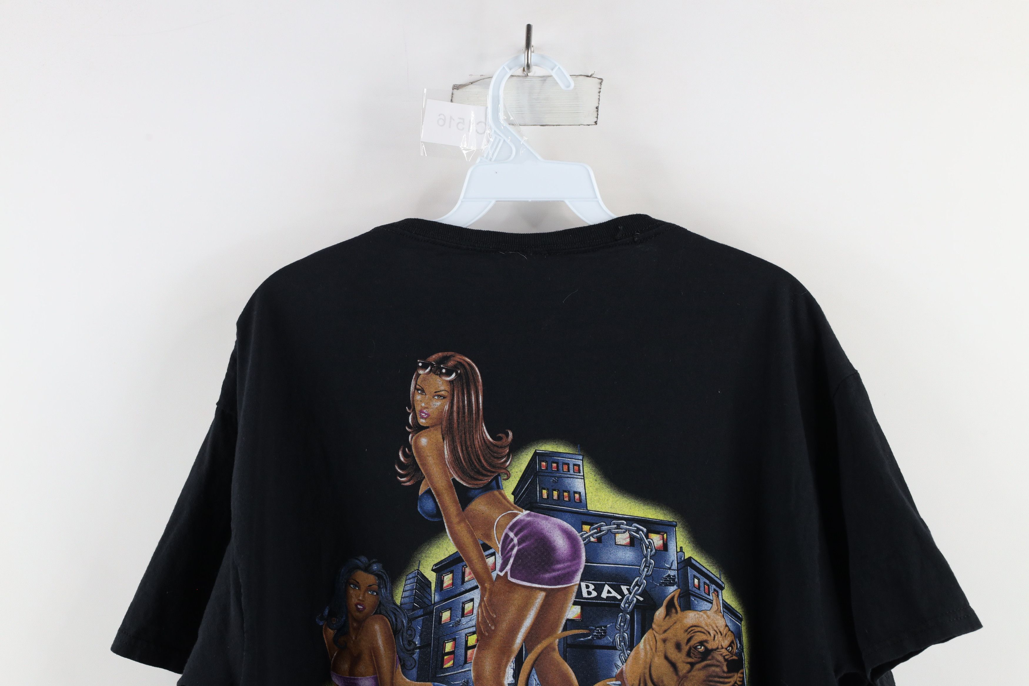 Vintage Vintage Y2K Streetwear angerous Pitbull Pinup Girl T-Shirt Size US L / EU 52-54 / 3 - 10 Thumbnail