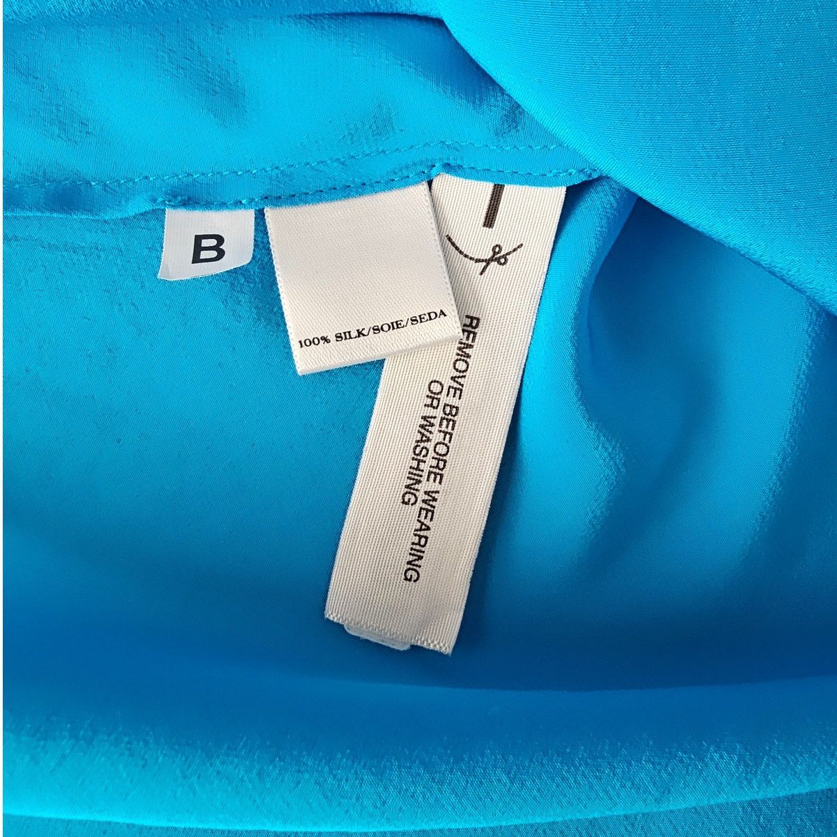Ann Taylor EUC Ann Taylor Blue Silk Roll-Tab Camp Shirt Blouse Top 2P Size XS / US 0-2 / IT 36-38 - 7 Thumbnail